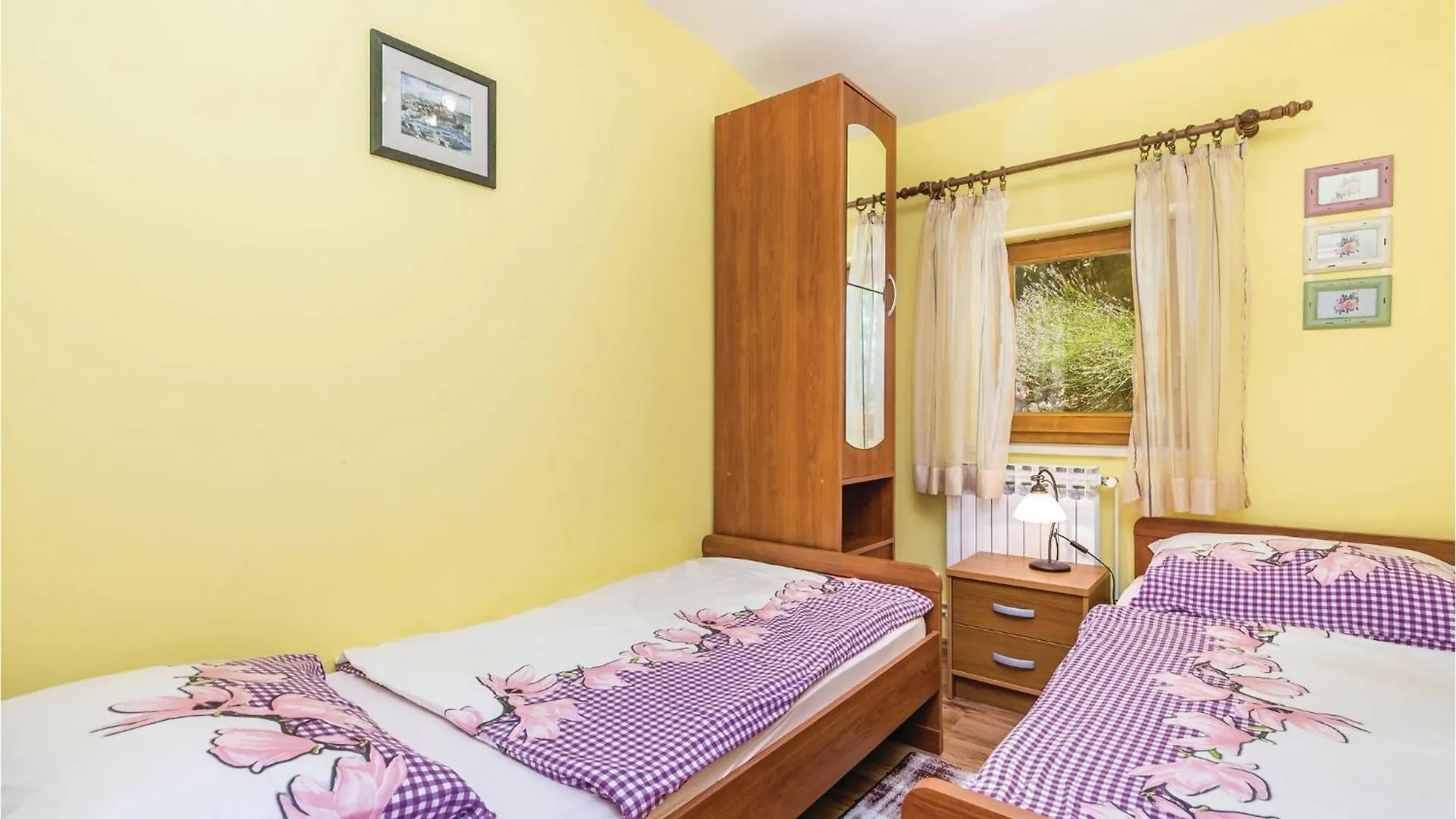 Gorgeous Apartment In Medveja With House Sea View