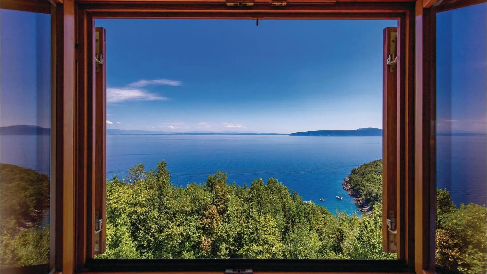 Gorgeous Apartment In Medveja With House Sea View